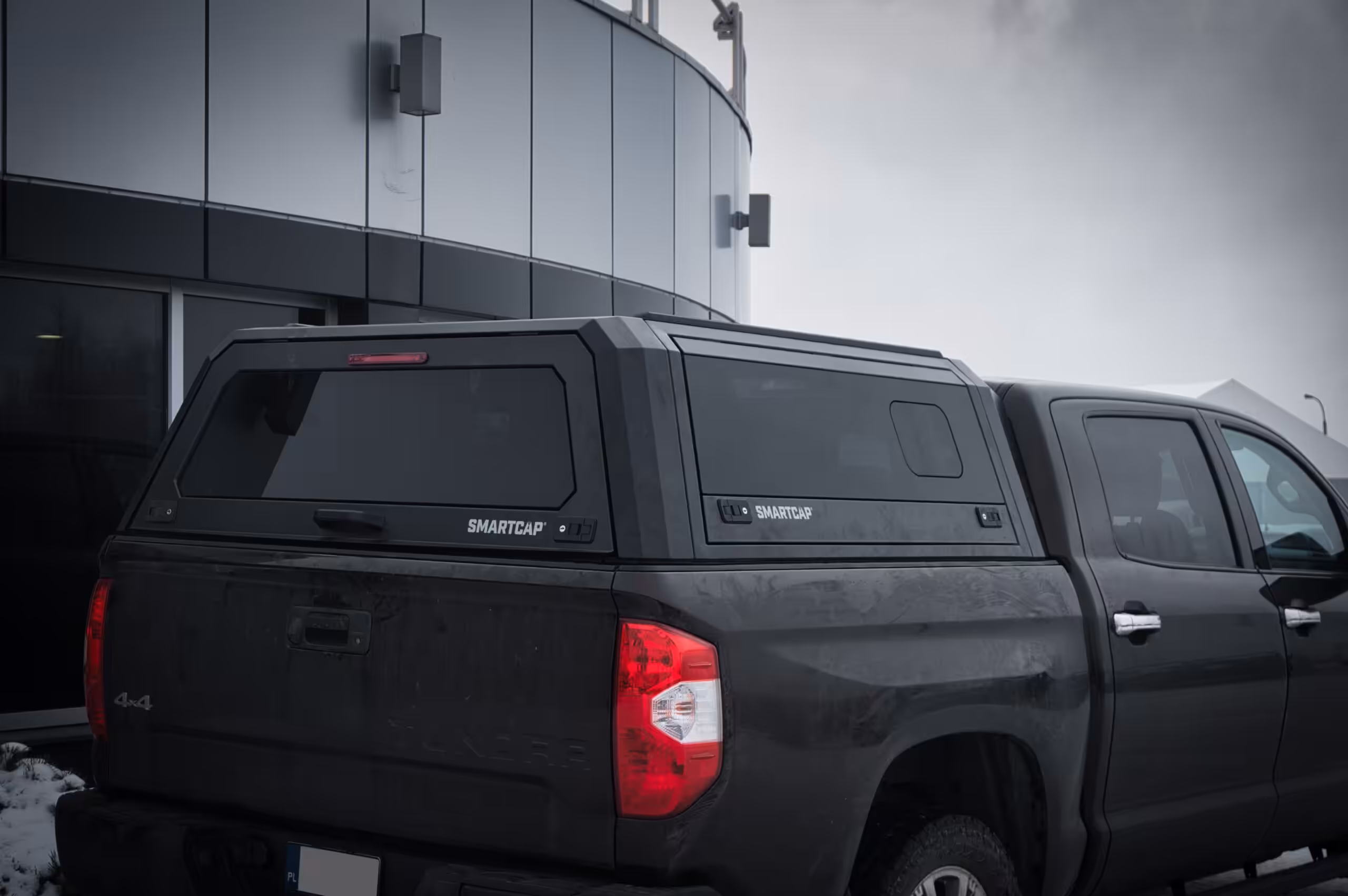 Zabudowa RSI Smartcap Evo Sport EV1300-MB - Toyota Tundra (2007 -) - obrazek 2