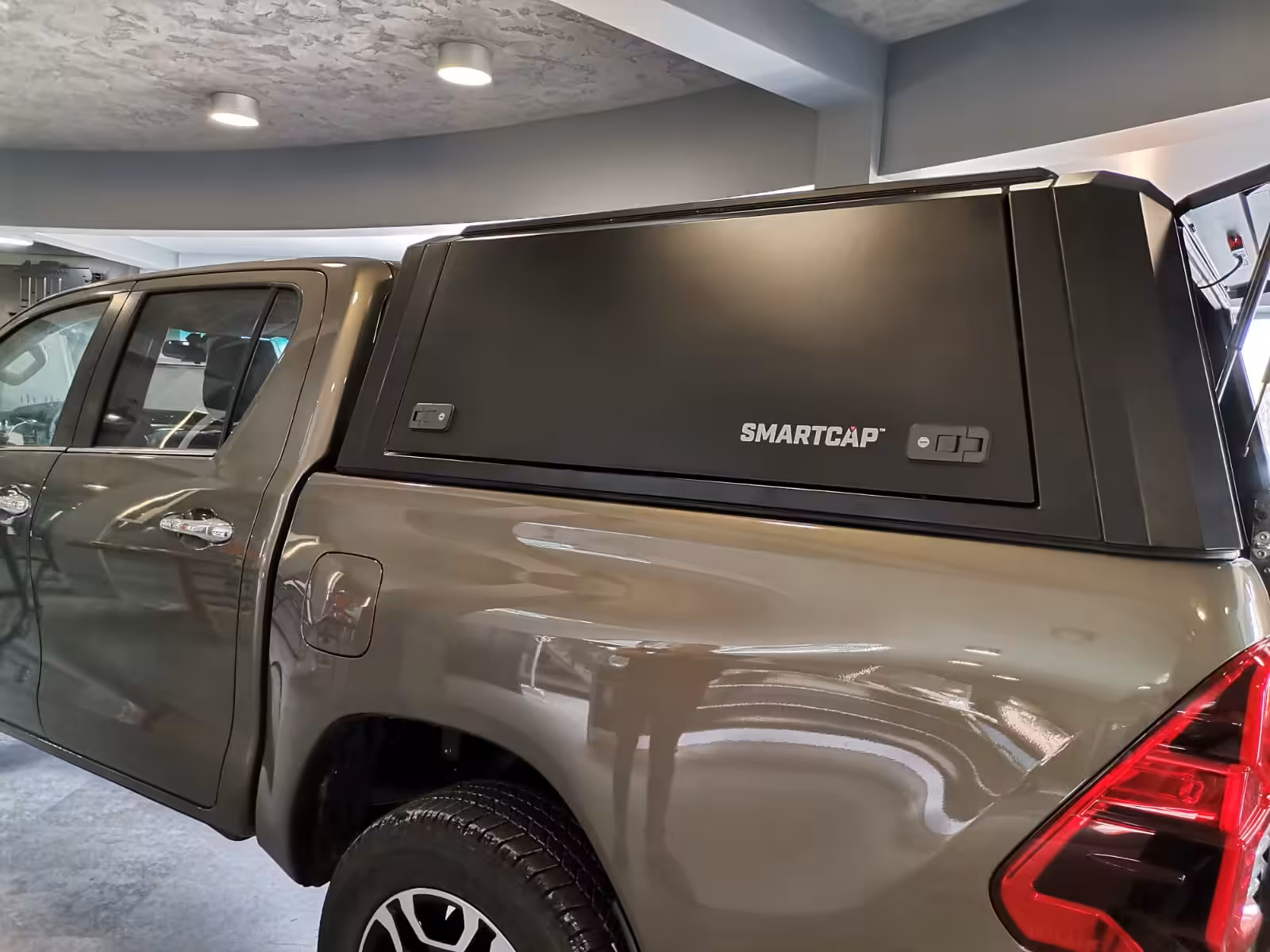Zabudowa RSI Smartcap EVOa Adventure EA1304-MB - Toyota Hilux (2015 -) - obrazek 7