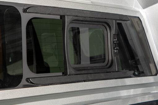 Zabudowa RSI Smartcap Evo Sport EV1302-MB - Toyota Tacoma (2016 -) - obrazek 11