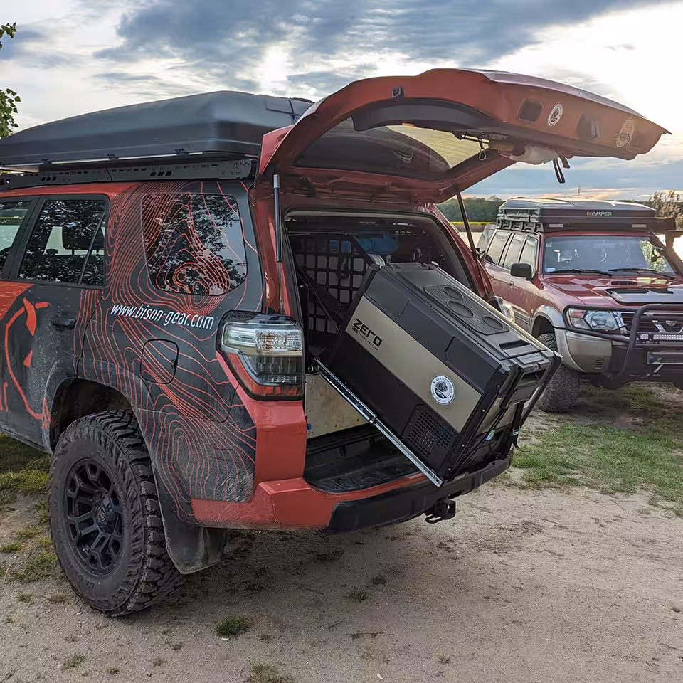 Opuszczana (uchylna) szuflada na lodówkę Bison Gear - obrazek 2