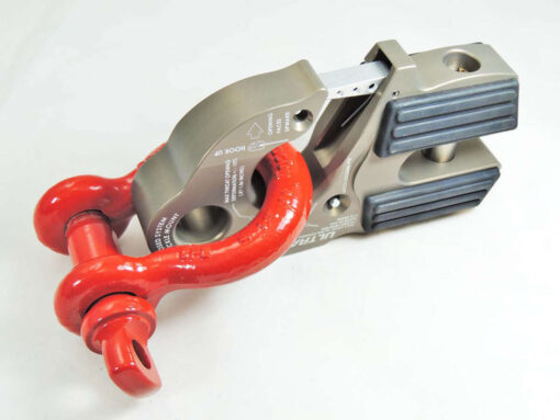 Hak z zabezpieczeniem UltraHook (TRUCK,SUV) Factor55 00250-01 - czerwony - obrazek 3